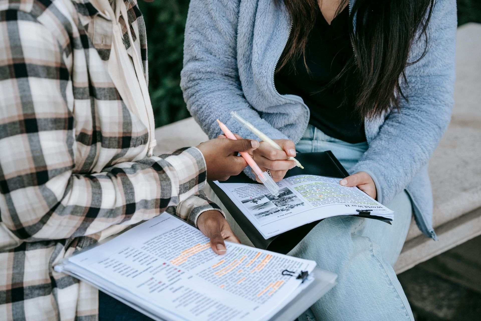 student studying with their friends