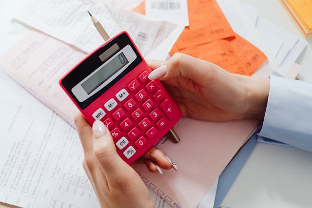 How Much Does Biology Tuition Cost in Singapore Featured Image